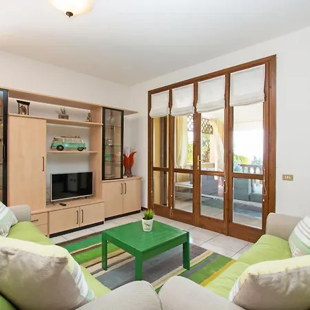 Dulcamara Con Piscina By Wonderful Italy Soiano Del Lago